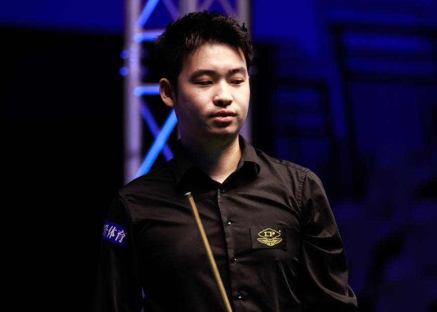 C罗凭借严 C罗凭借严