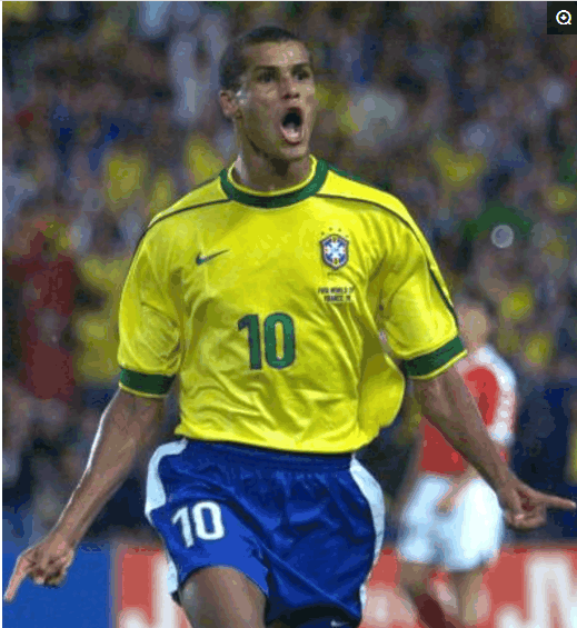 与阿斯顿维 与阿斯顿维