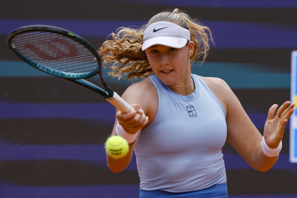 箱型中场 箱型中场